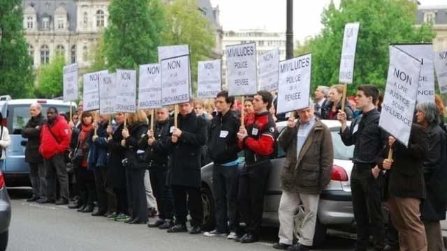 Demonstration against the MIVILUDES in Paris