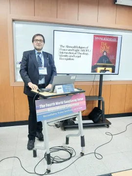 Alessandro Amocarelli on stage at the 4th World SangSaeng Forum