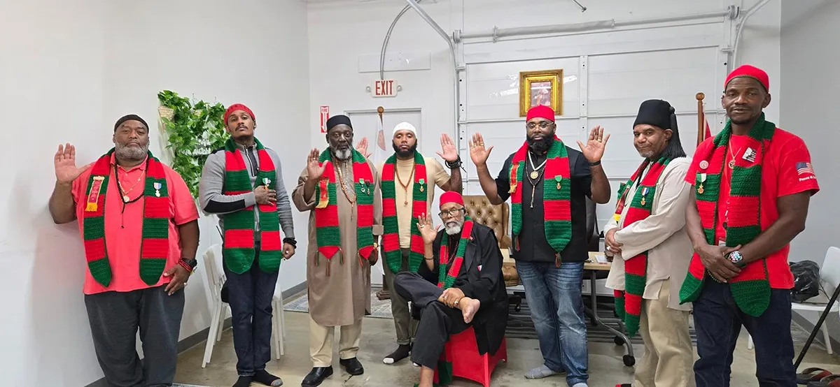 Members of MTA-1928 with their Chief Minister Shaykh Ra Saadi El